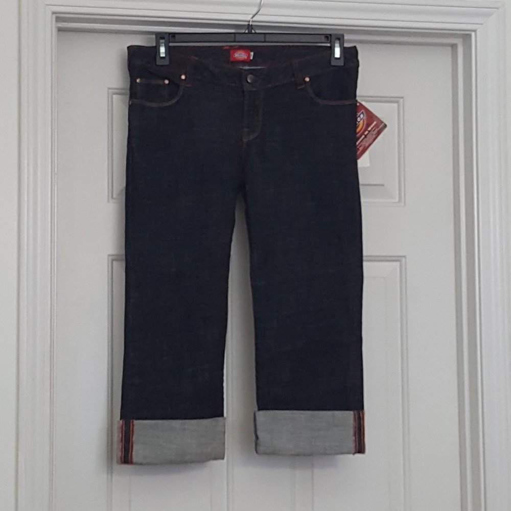 New Junior's Women's  Perfect Shape Denim Capri Jeans Sz 11 Blue - Picture 2 of 11